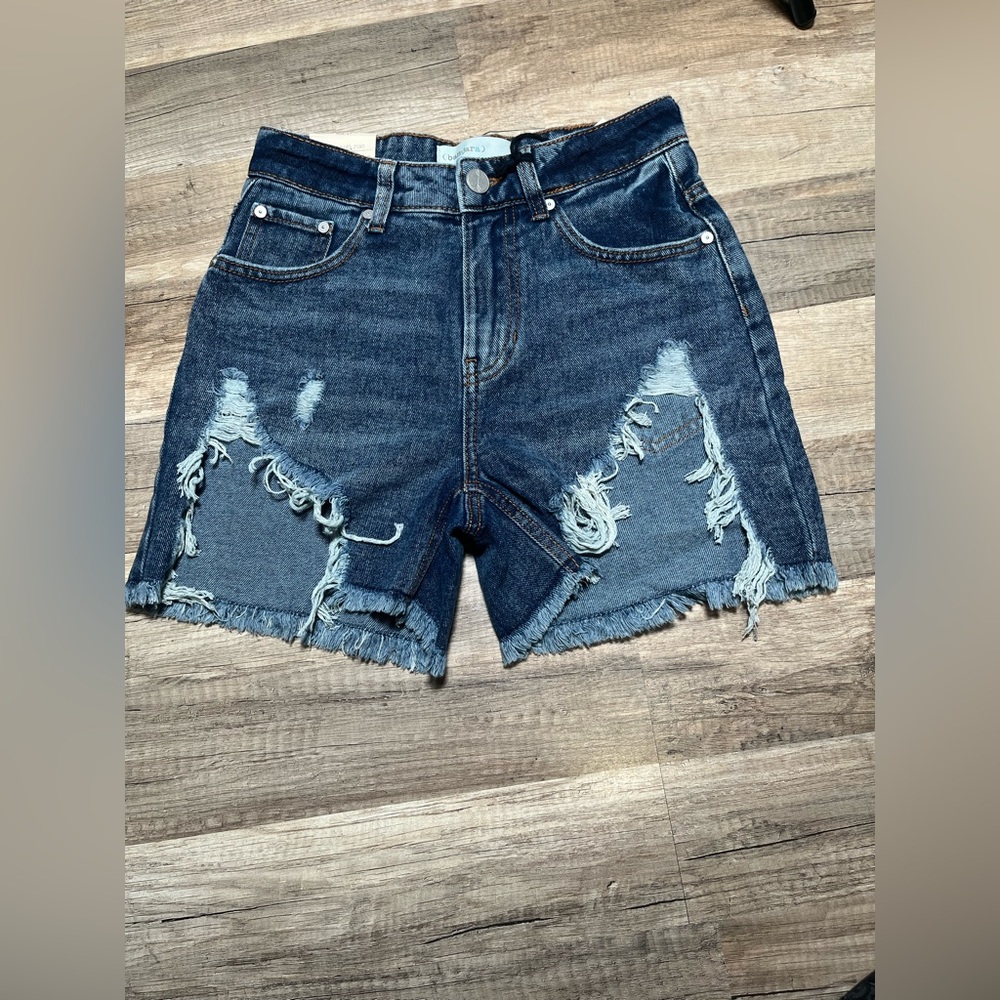 NWT Ban.jara  Super High-Rise Cut-Off Jean Shorts - Size 0/23